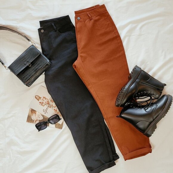 WHOLESALE * 7 PANTS // BOUTIQUE CLOSING // EVERYTHING MUST GO - Picture 2 of 16